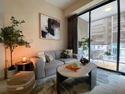 The Luxurie (D19), Condominium #558681051